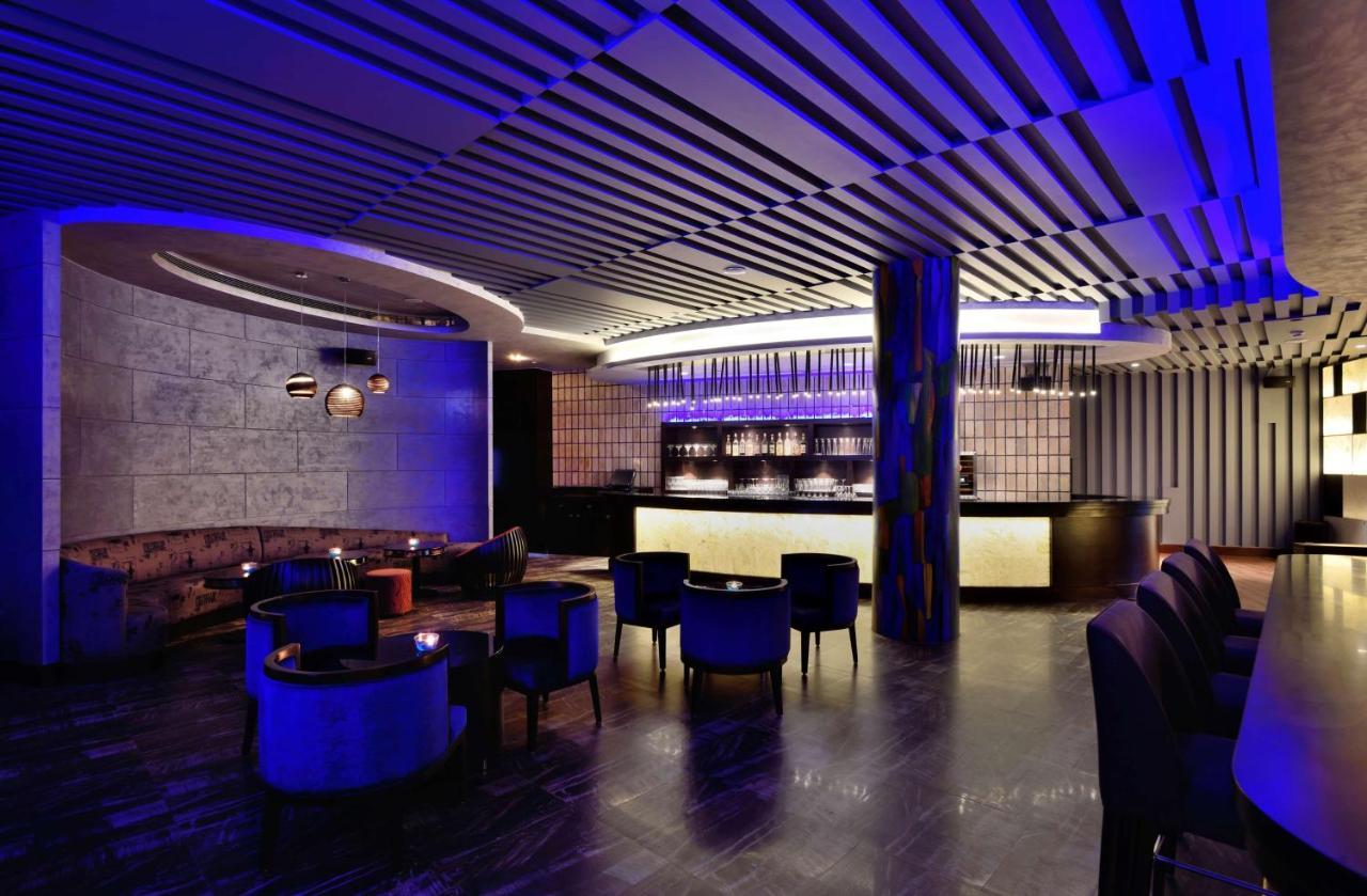 卡尔贾丽笙水疗及度假酒店 卡尔贾特 外观 照片 The bar at the 101 bar