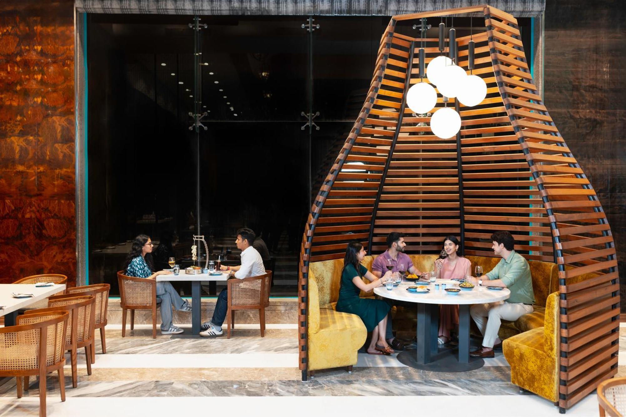 卡尔贾丽笙水疗及度假酒店 卡尔贾特 外观 照片 The interior of the restaurant